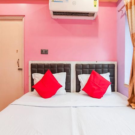 Oyo Flagship Hotel Red Velvet Hugli-Chinsurah Buitenkant foto