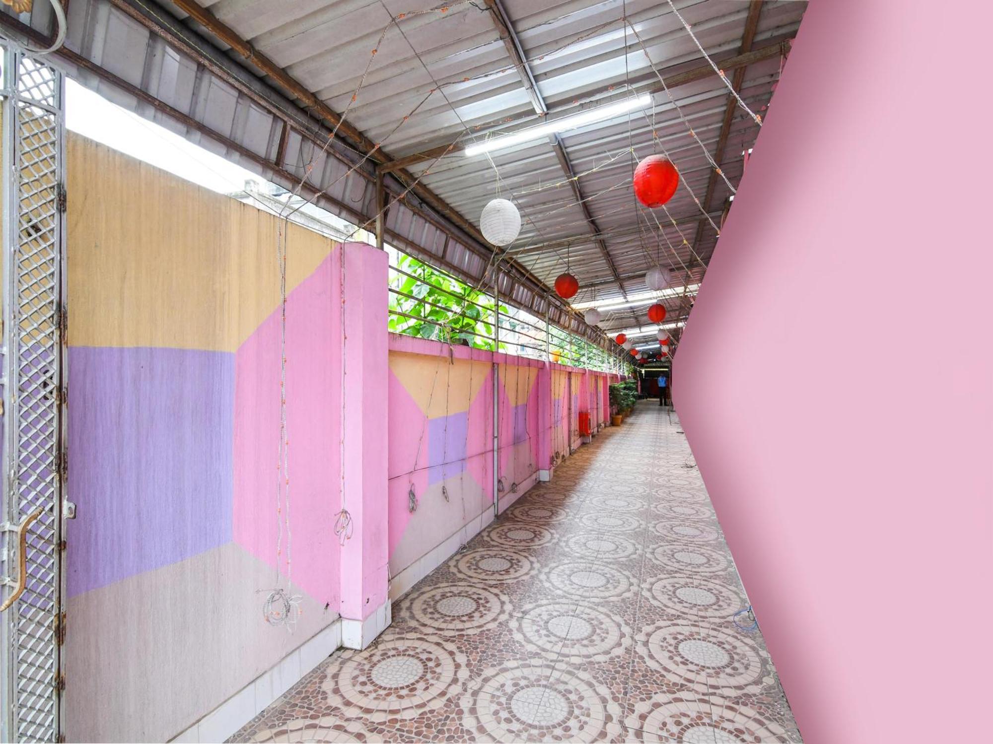 Oyo Flagship Hotel Red Velvet Hugli-Chinsurah Buitenkant foto