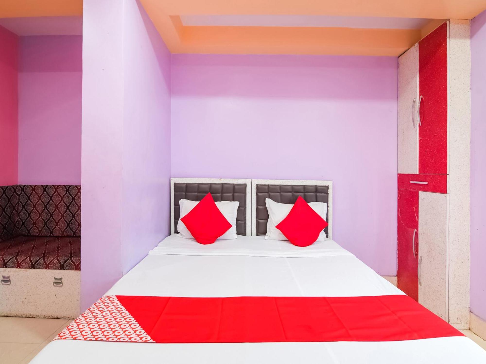 Oyo Flagship Hotel Red Velvet Hugli-Chinsurah Buitenkant foto