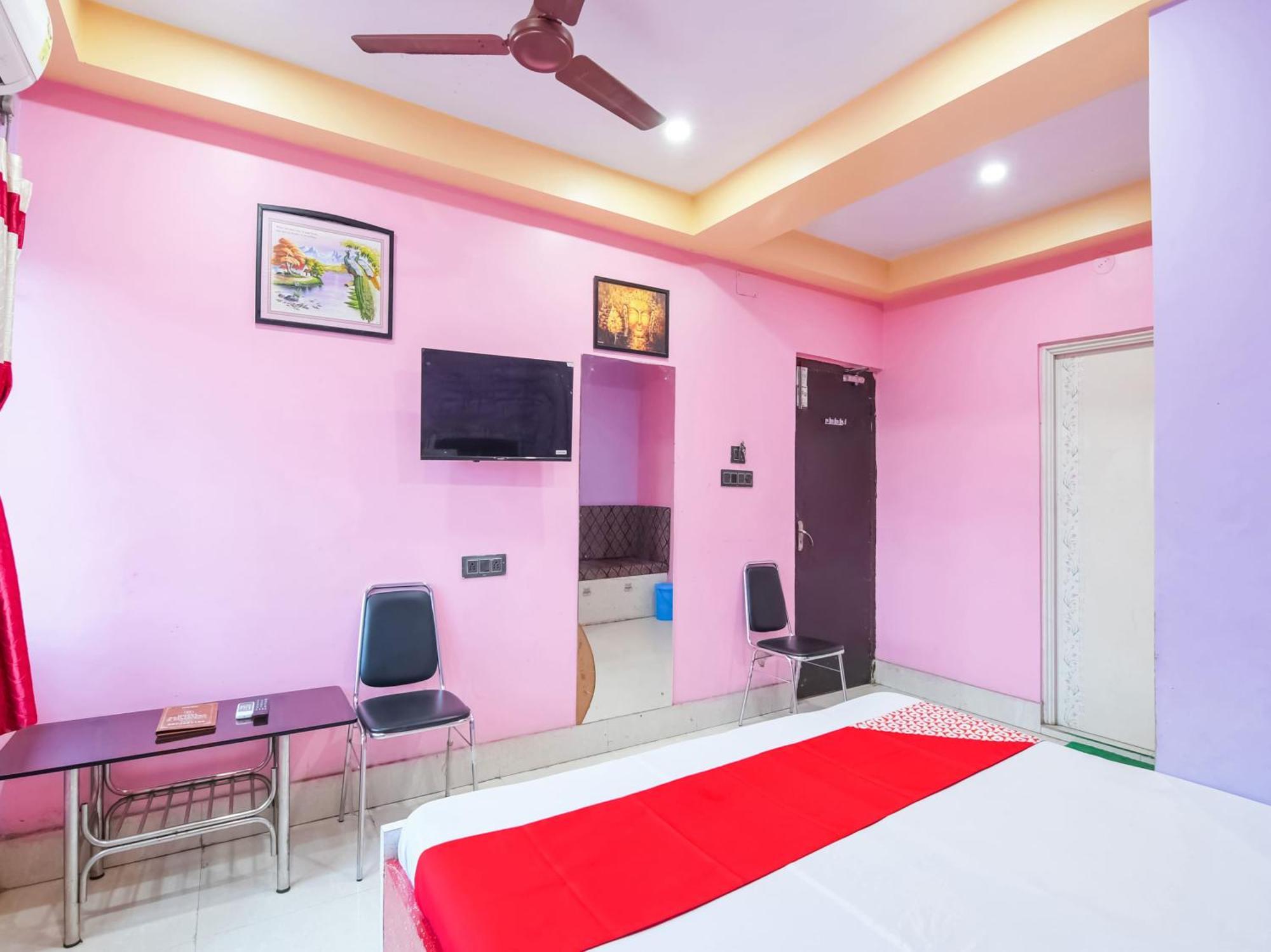 Oyo Flagship Hotel Red Velvet Hugli-Chinsurah Buitenkant foto
